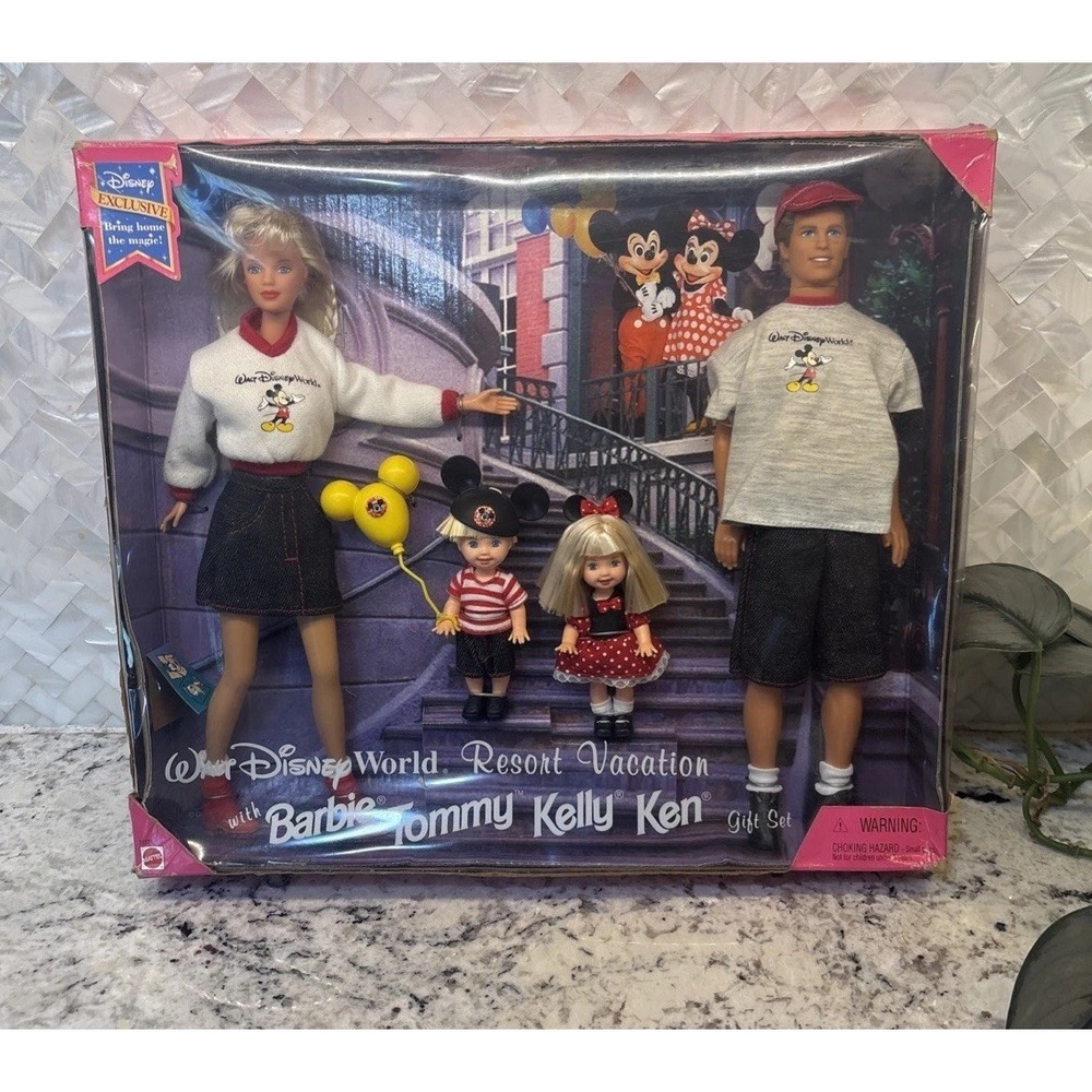 Vintage Disney Barbie Kelly Tommy Ken World Resort Vacation Gift Set